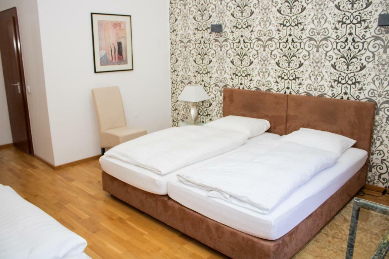 דיסלדורף Hotel Stern מראה חיצוני תמונה