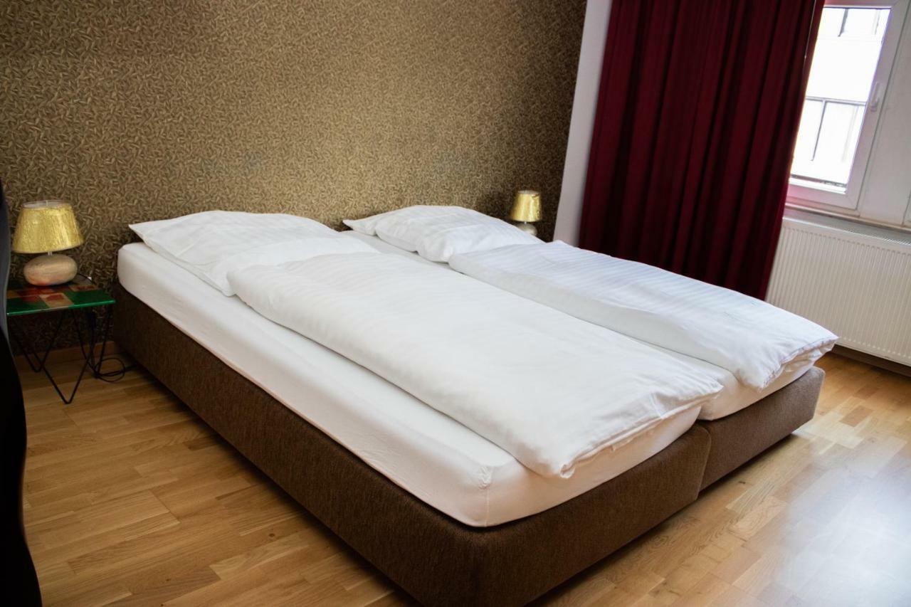 דיסלדורף Hotel Stern מראה חיצוני תמונה