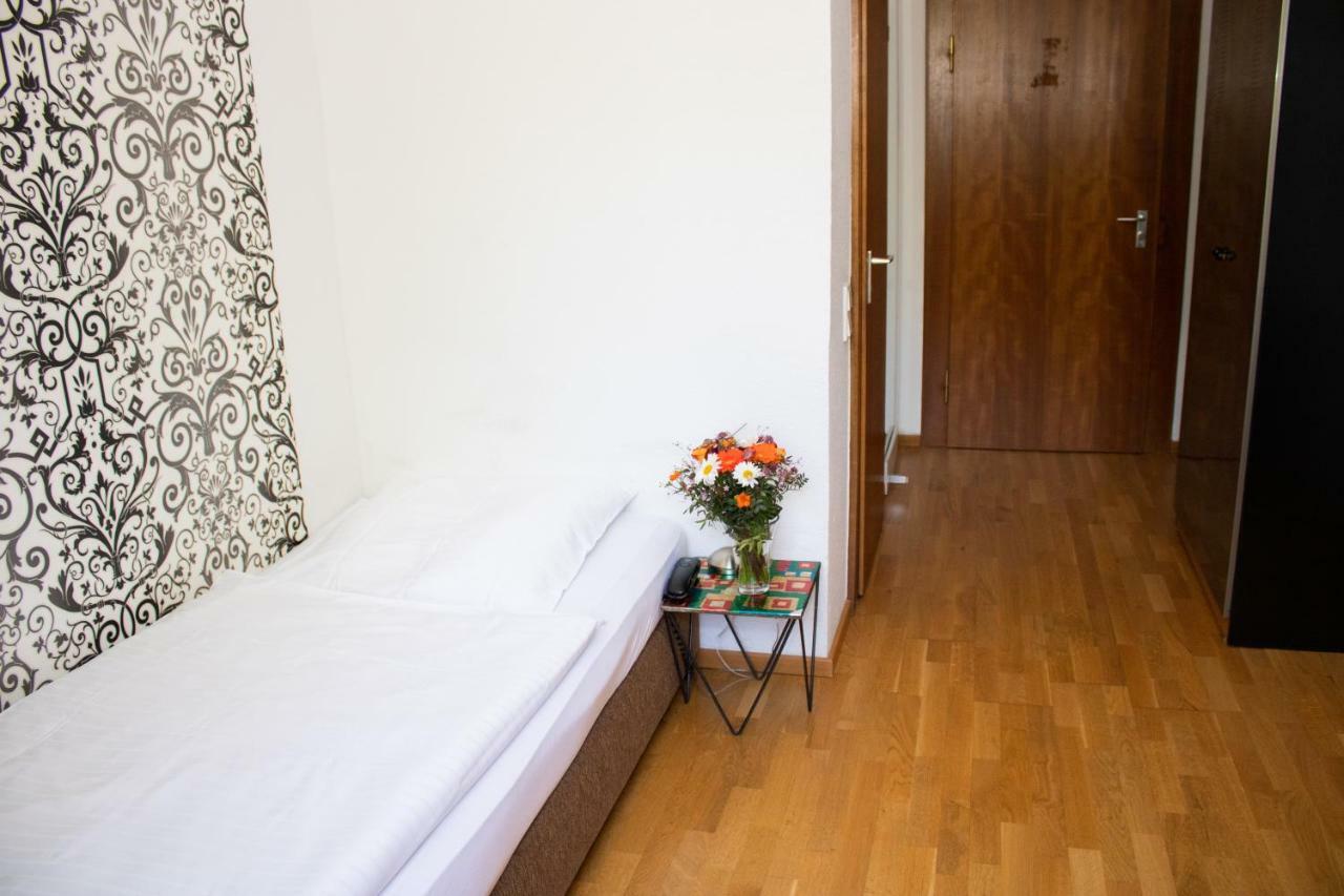 דיסלדורף Hotel Stern מראה חיצוני תמונה